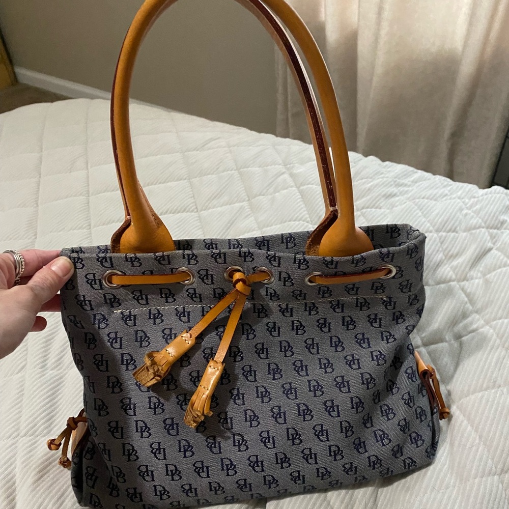 Donney an Burke purse
